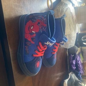 Toddler boys Spider-Man light up sneakers.